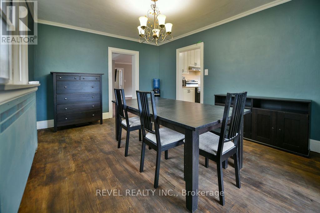 181 HEMLOCK STREET - 9