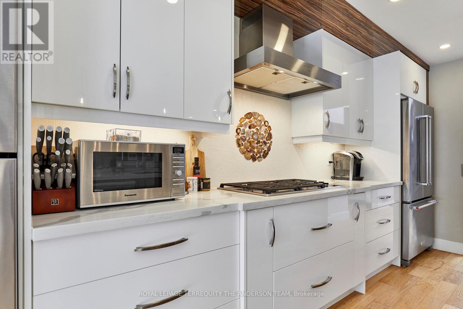 727 BARBADOS STREET - 34
