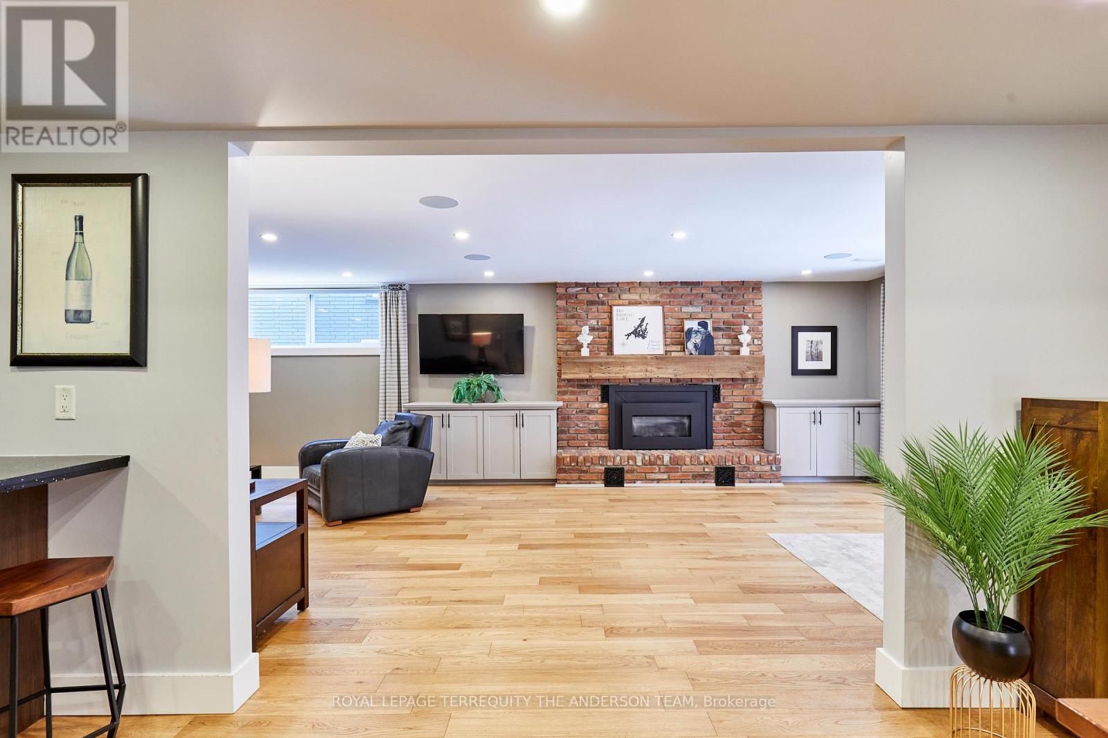 727 BARBADOS STREET - 43