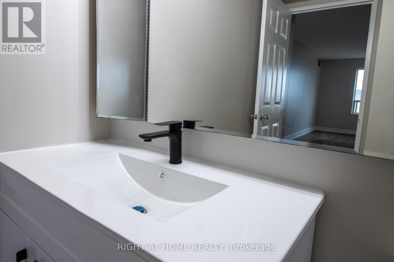 #1811 325 WEBB DRIVE - Image 18