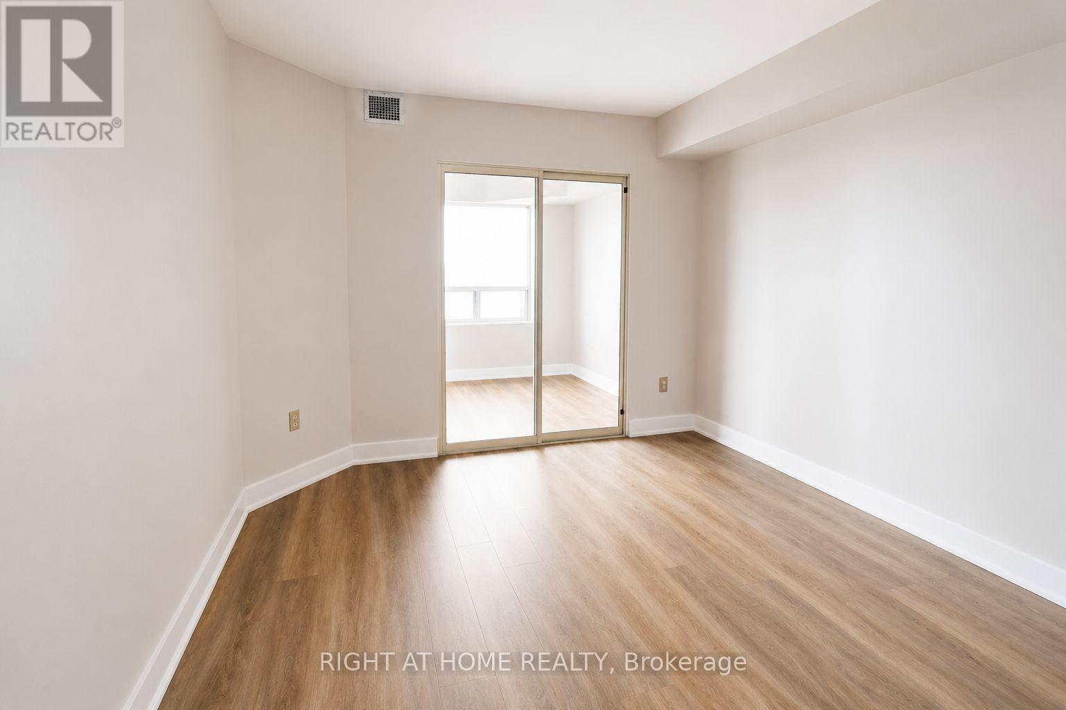 #1811 325 WEBB DRIVE - Image 21
