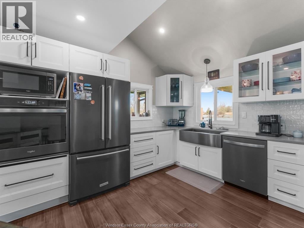 1122 Heritage ROAD - 12