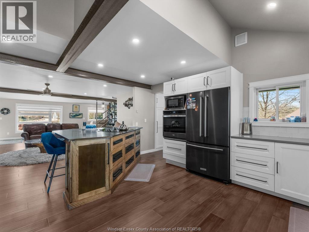 1122 Heritage ROAD - 13