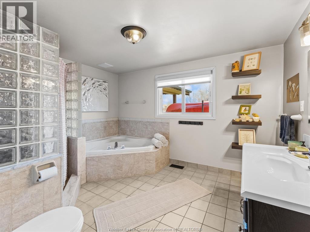 1122 Heritage ROAD - 20