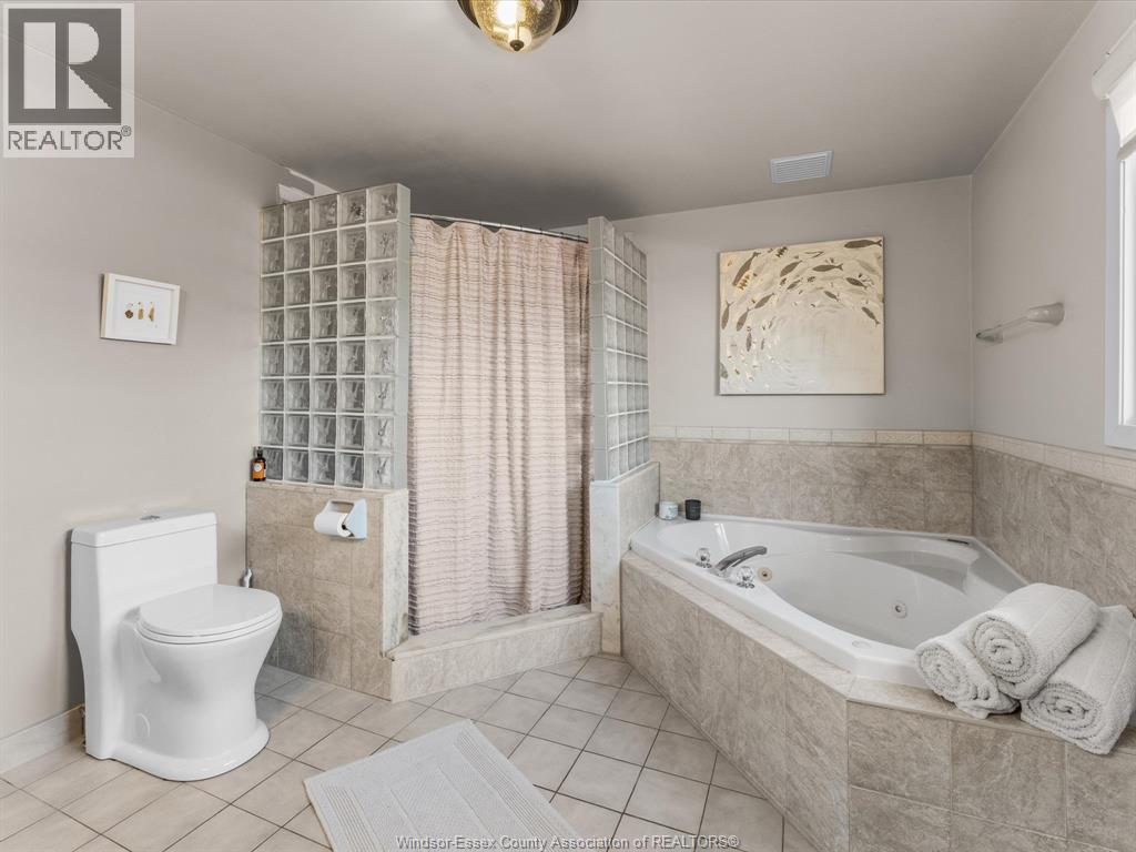 1122 Heritage ROAD - 22