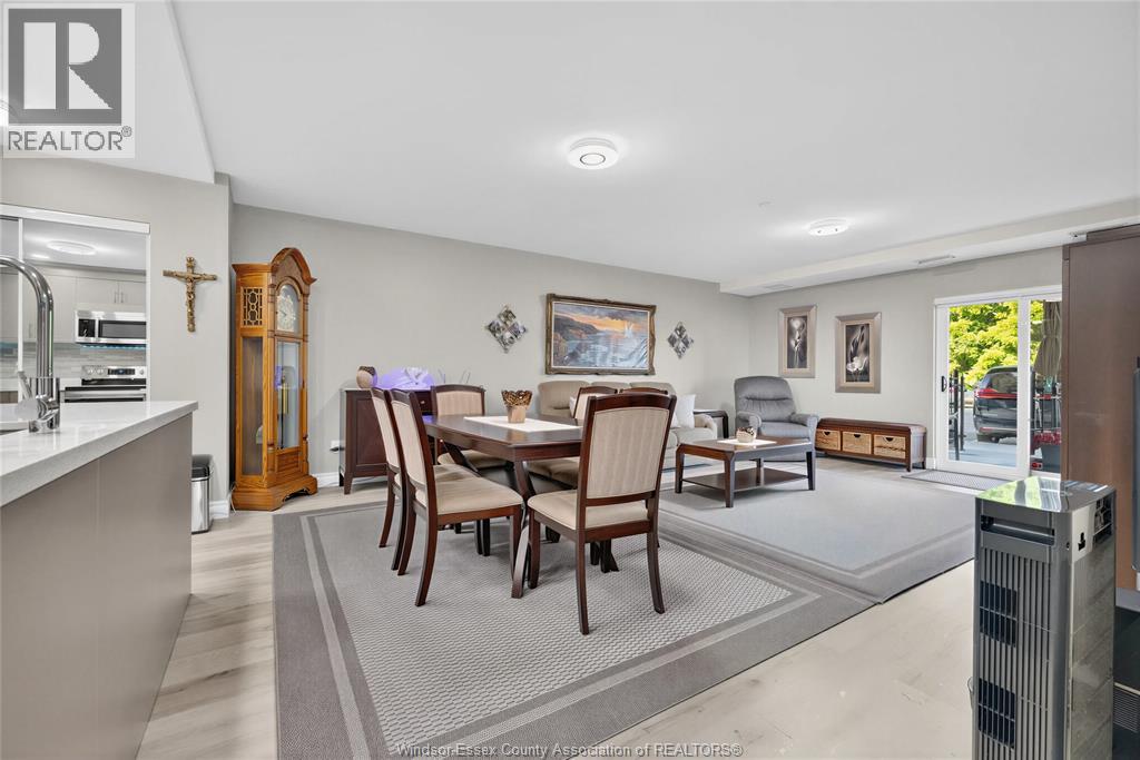 #120 1611 BANWELL ROAD - 10