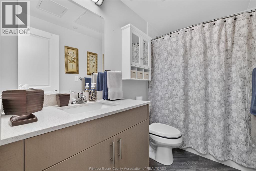 #120 1611 BANWELL ROAD - 15