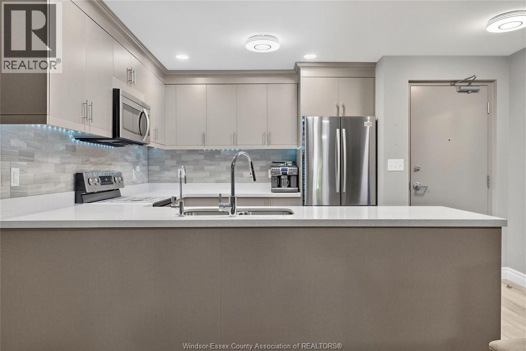 #120 1611 BANWELL ROAD - 4