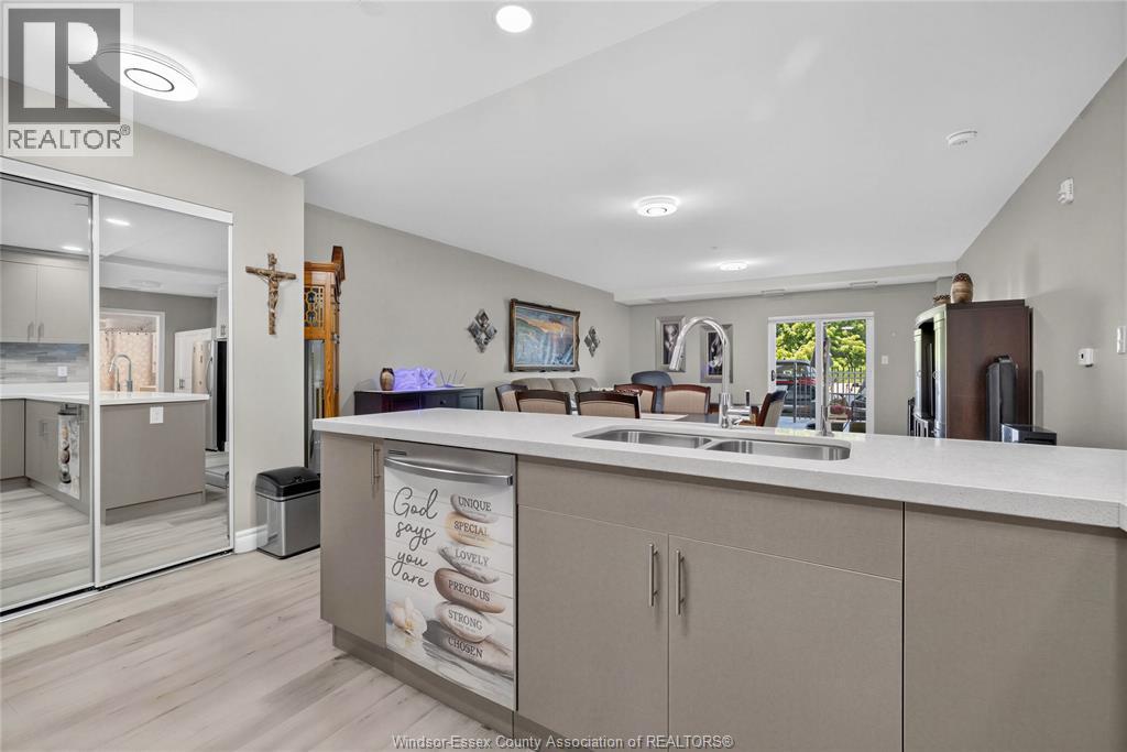 #120 1611 BANWELL ROAD - 7