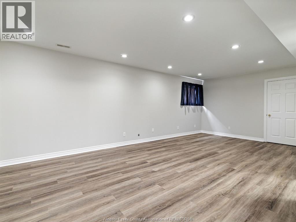 776 DYNASTY STREET - 21