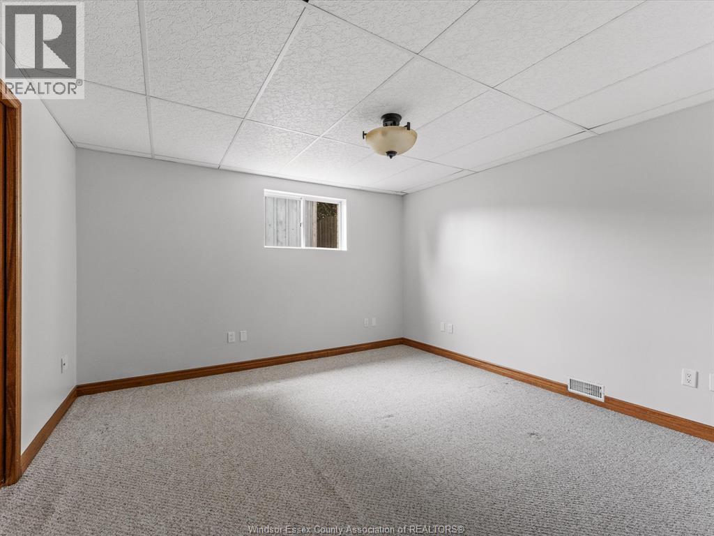 1553 BLAIRWOOD CRESCENT - 22