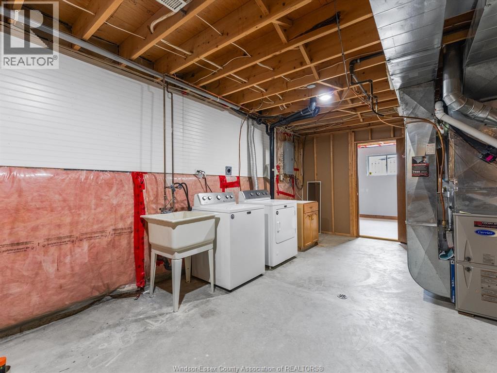 1553 BLAIRWOOD CRESCENT - 27