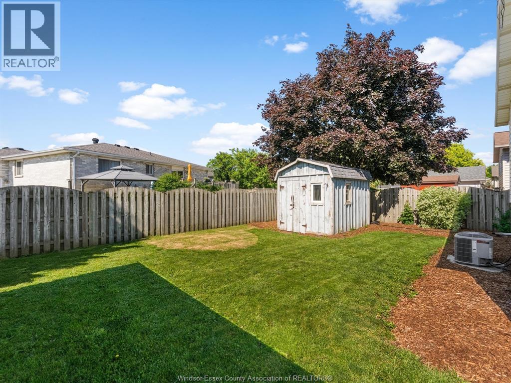 1553 BLAIRWOOD CRESCENT - 31