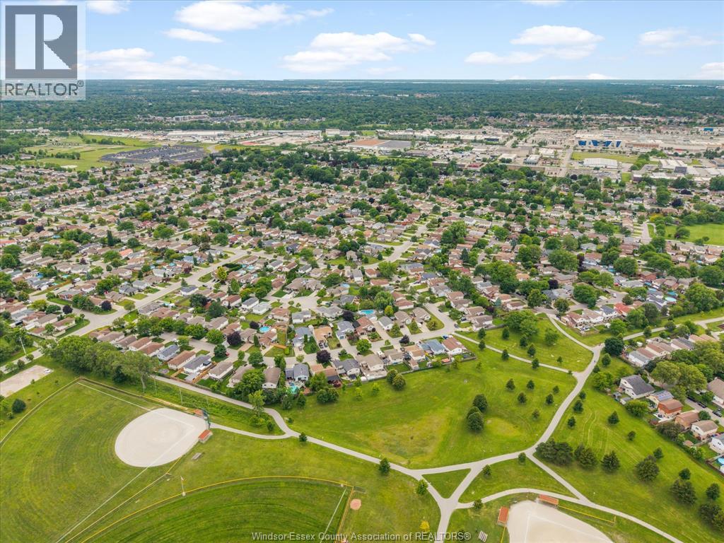 1553 BLAIRWOOD CRESCENT - 35