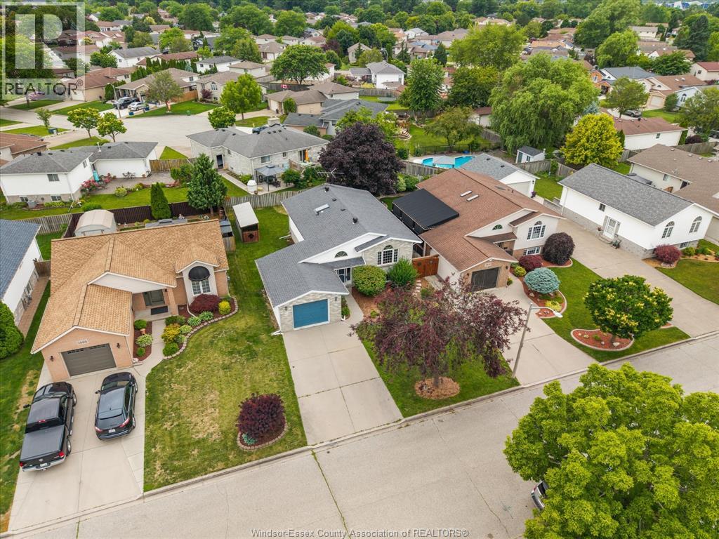 1553 BLAIRWOOD CRESCENT - 36