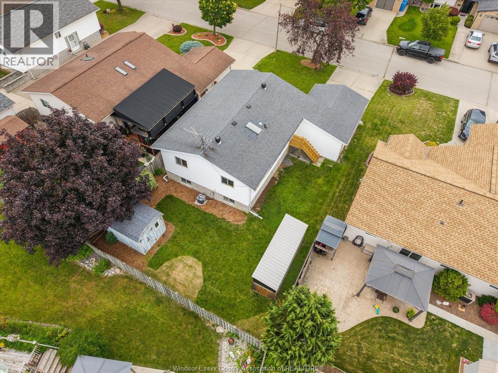 1553 BLAIRWOOD CRESCENT - 39