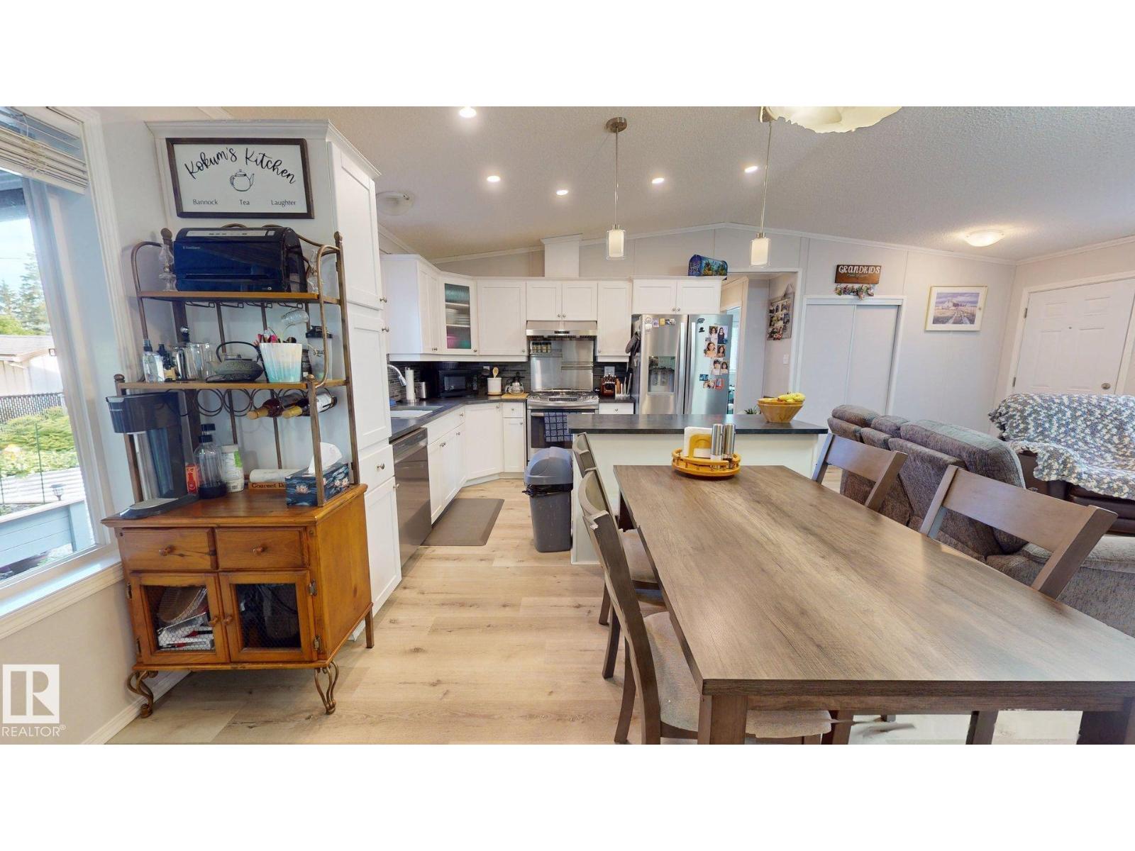 4707 52A ST - 5