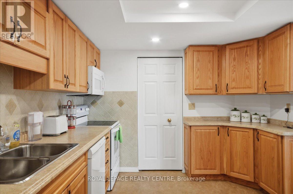 #410 1360 RATHBURN ROAD E - 15