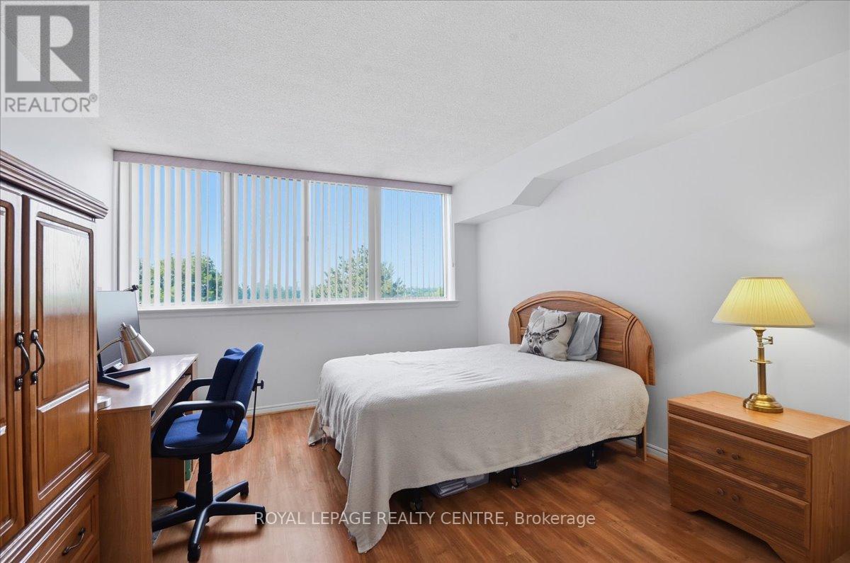 #410 1360 RATHBURN ROAD E - 26