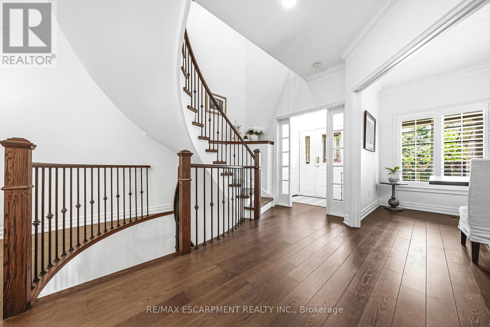 #19 4211 MILLCROFT PARK DRIVE - 5