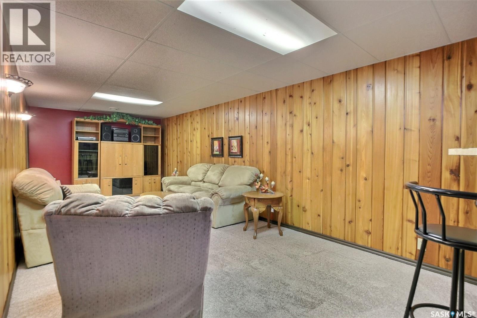204 Rae STREET - 24
