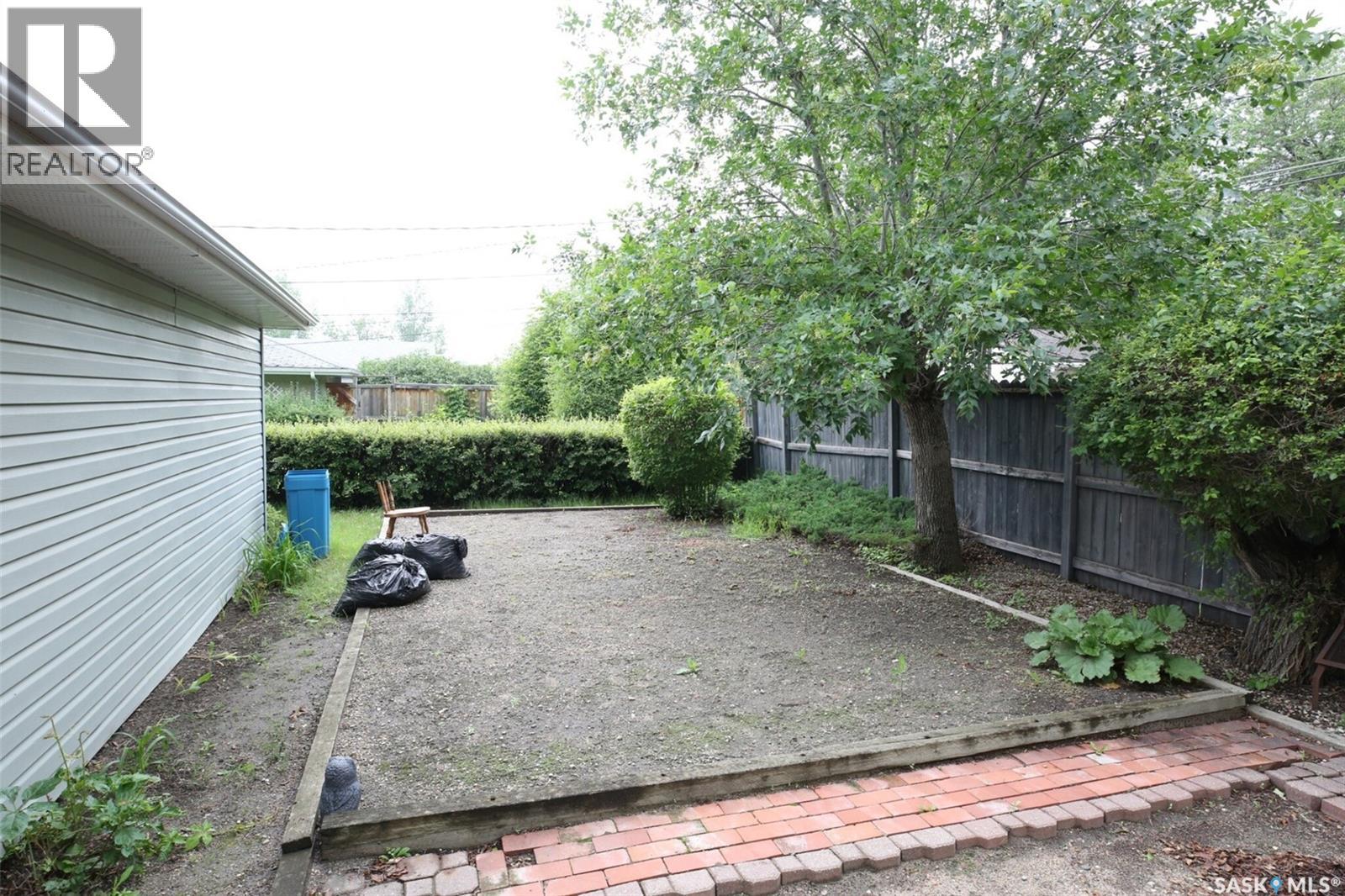 204 Rae STREET - 39