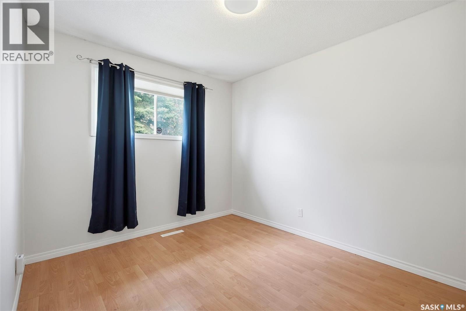 441 Vancouver AVENUE N — photo 11