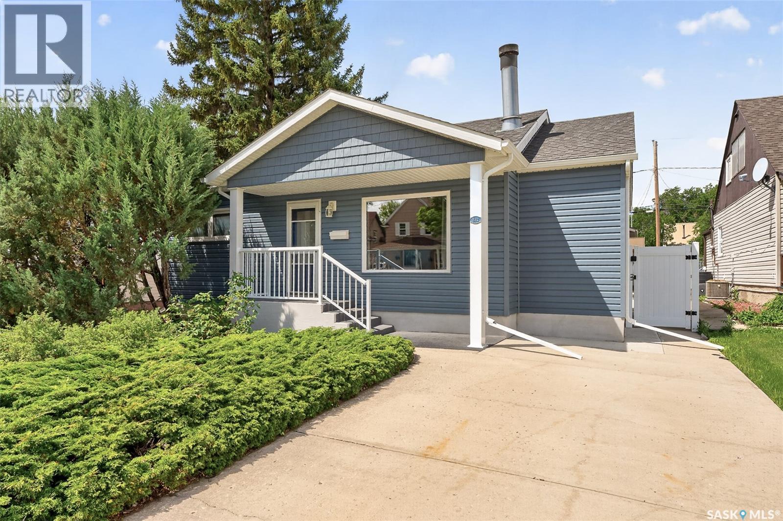 892 7th AVENUE NW - photo 3