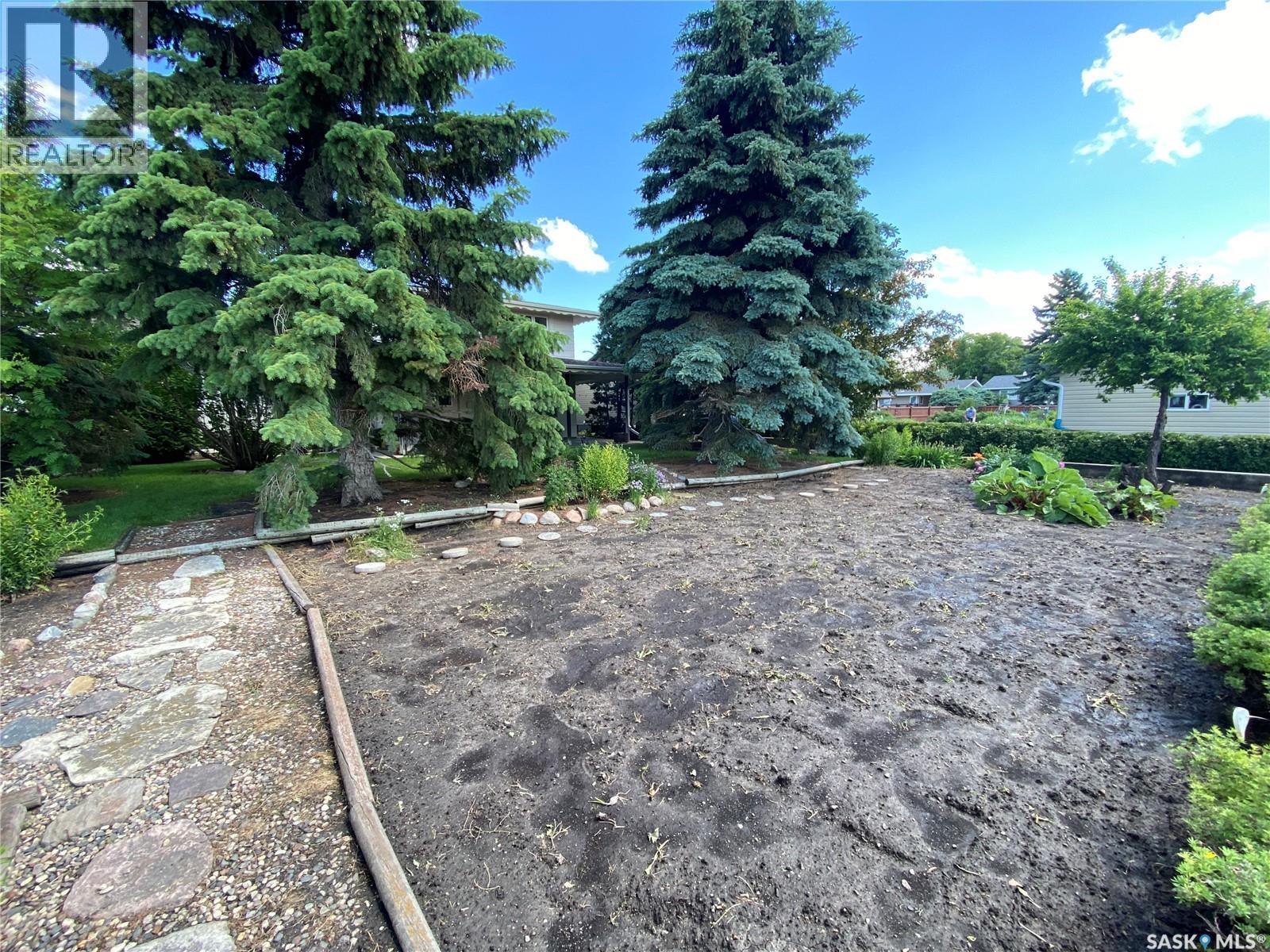 348 Wellington Park ROAD — photo 32