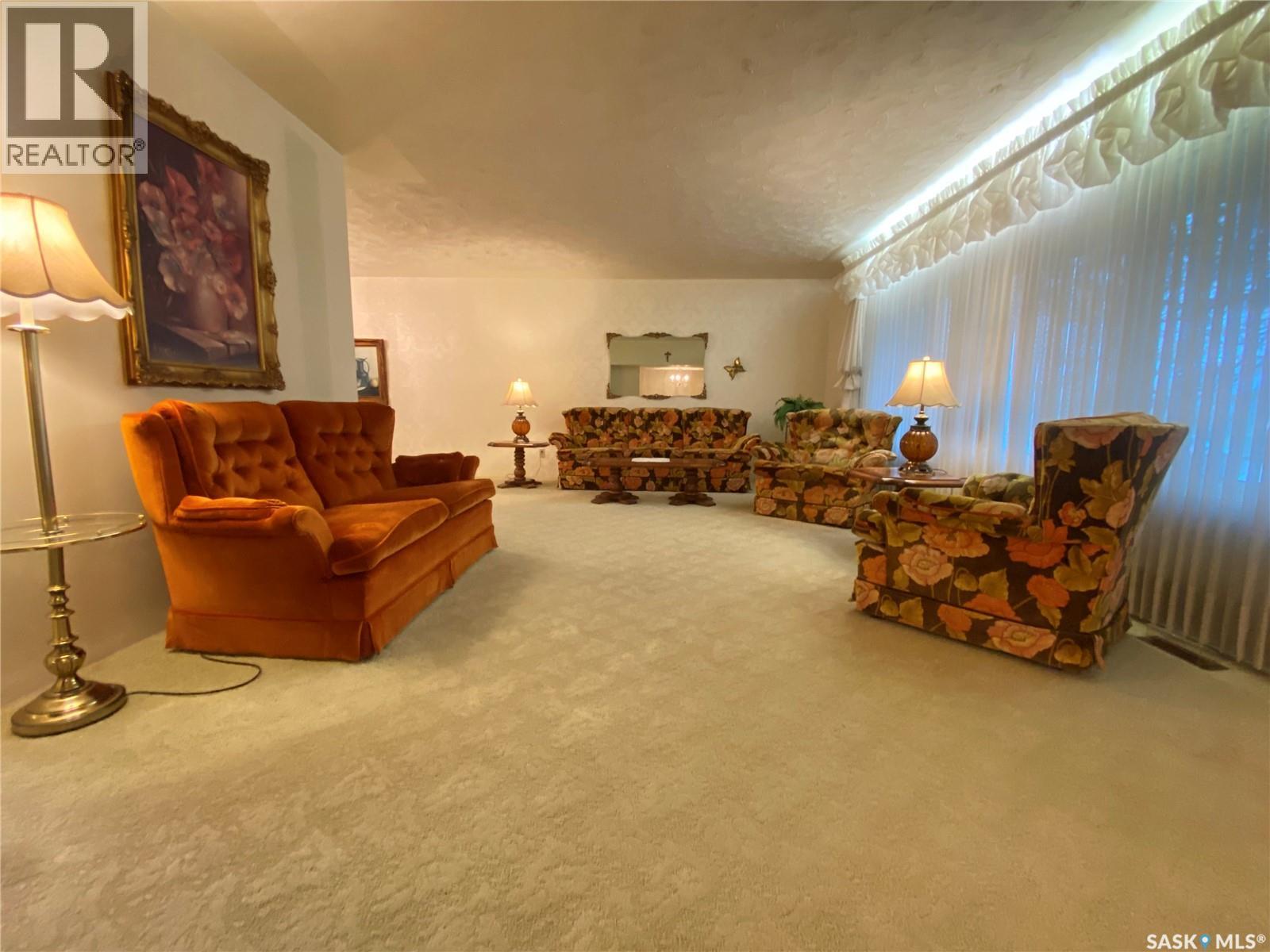 348 Wellington Park ROAD - photo 5
