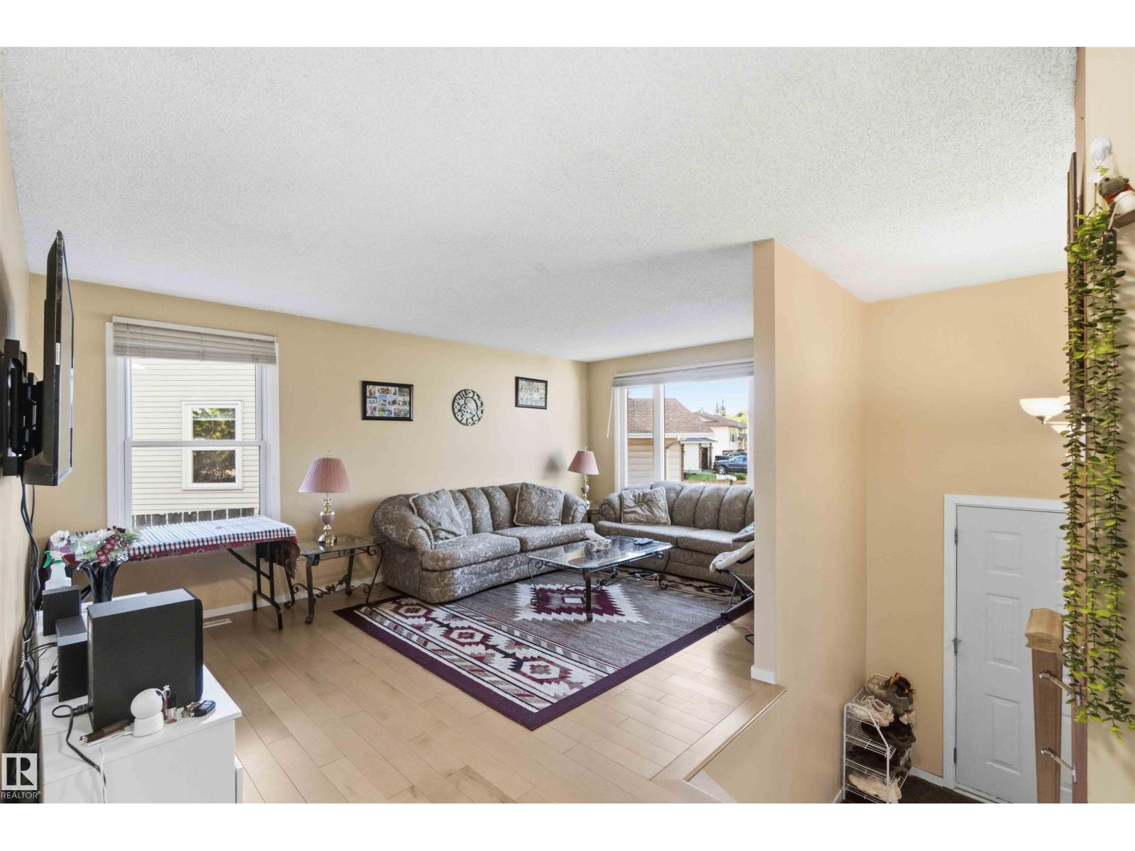 8819 29 AV NW - photo 2