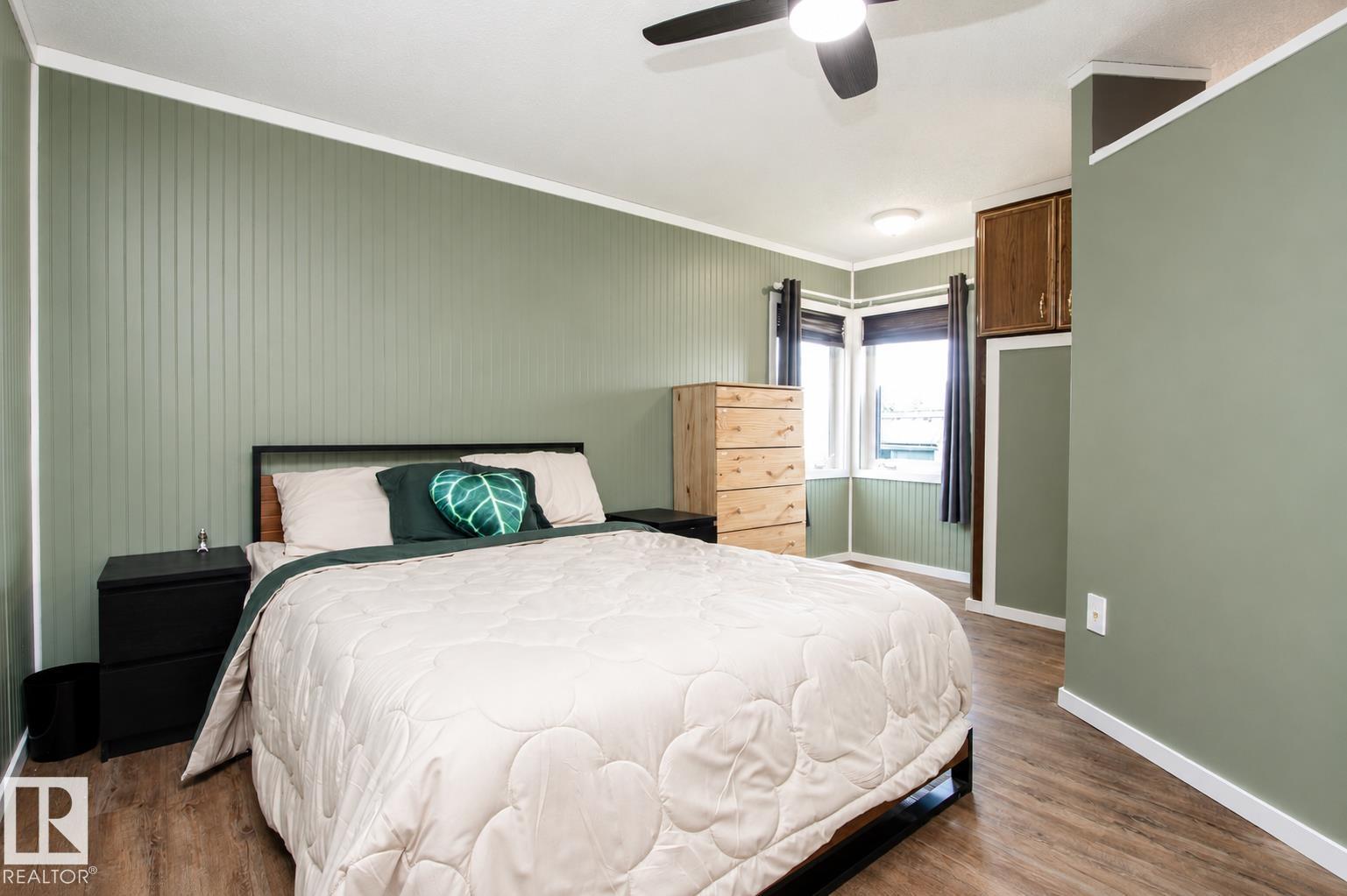 1036 Lakeland CR - 16