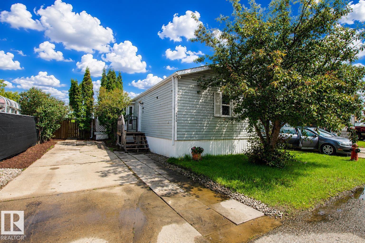 1036 Lakeland CR - photo 2