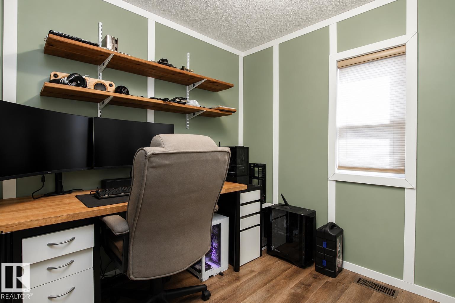 1036 Lakeland CR - 21