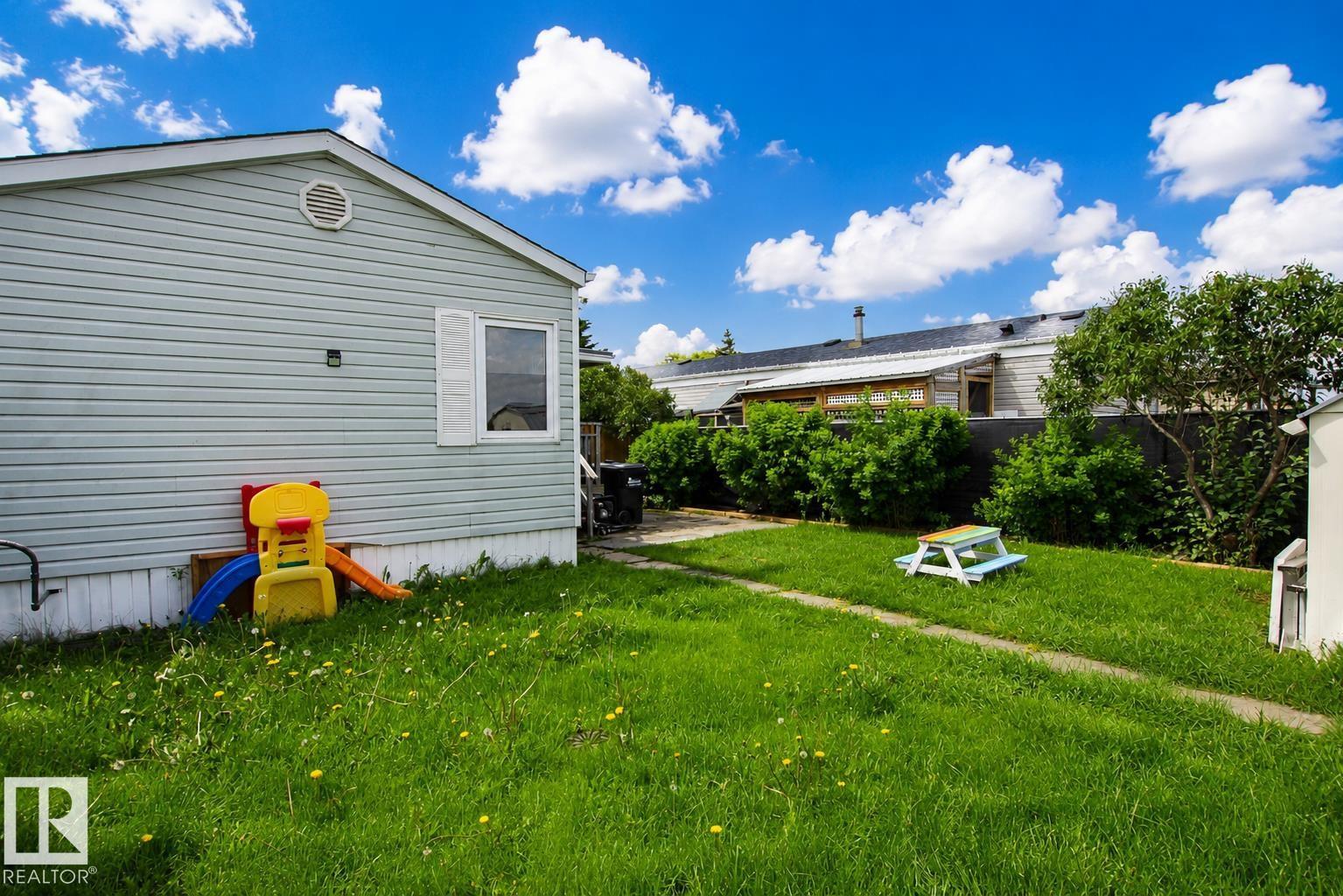 1036 Lakeland CR - 27