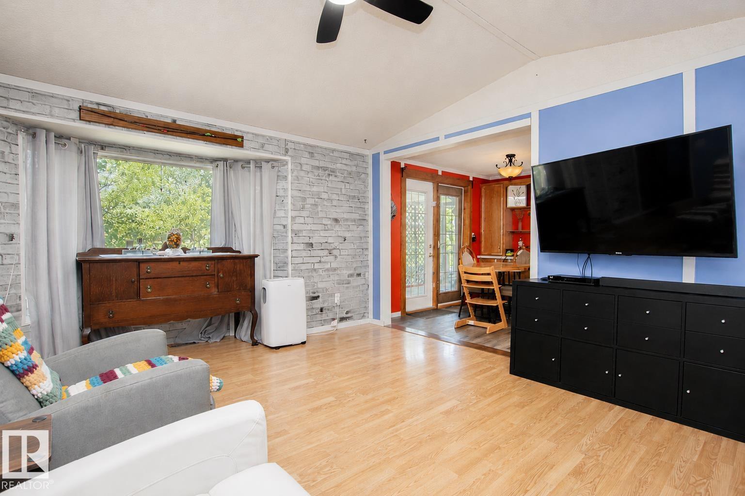 1036 Lakeland CR - 7