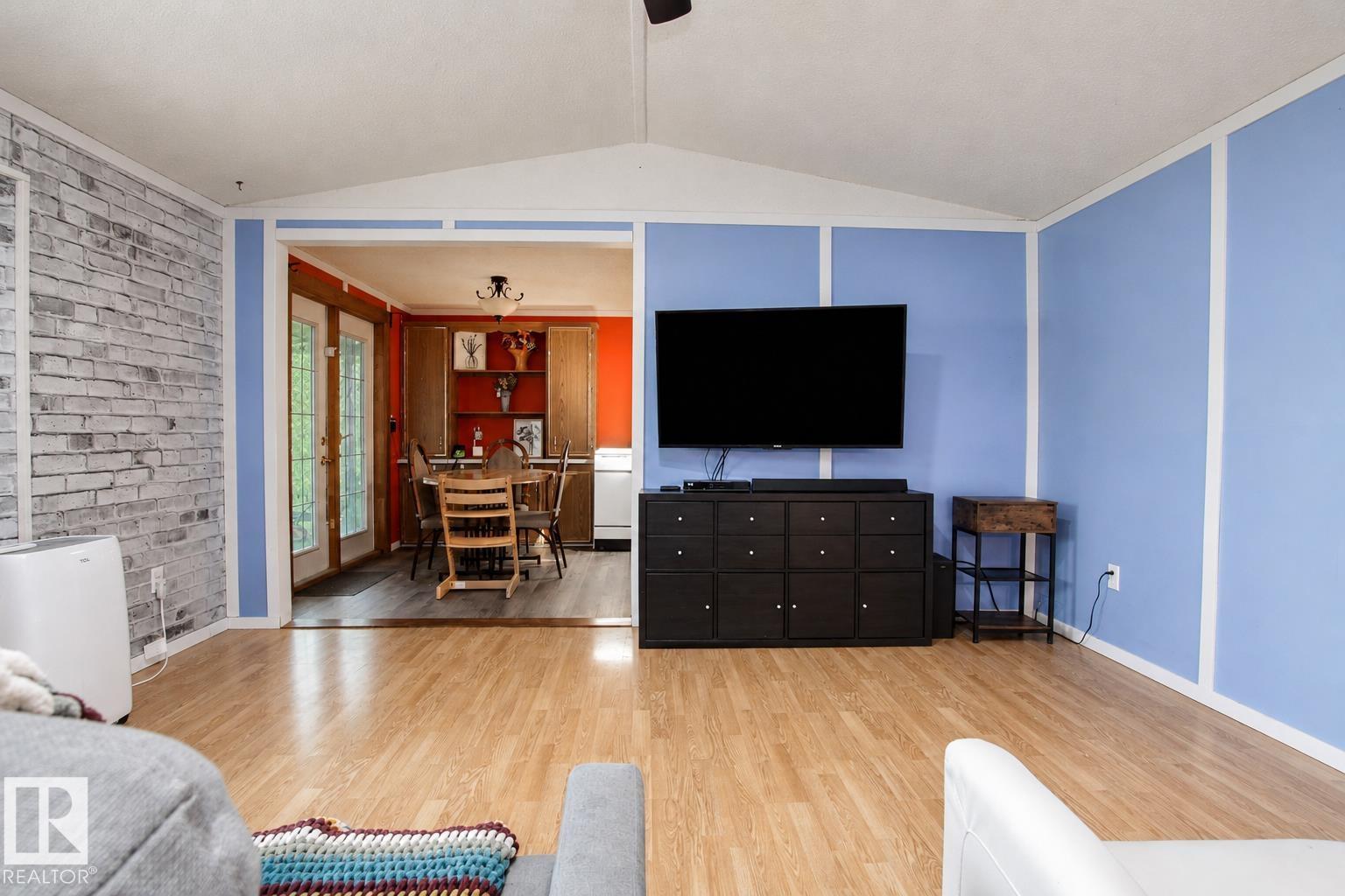 1036 Lakeland CR - 8