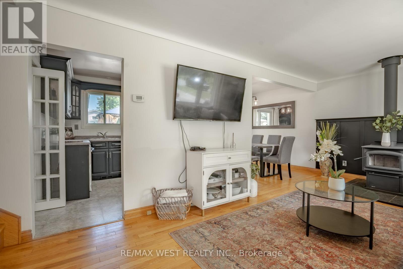 41 RITA STREET - 8