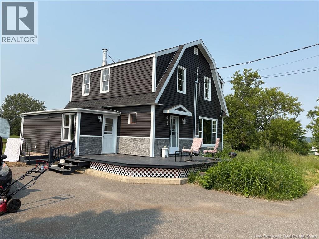 1186 Frenette Street - 2
