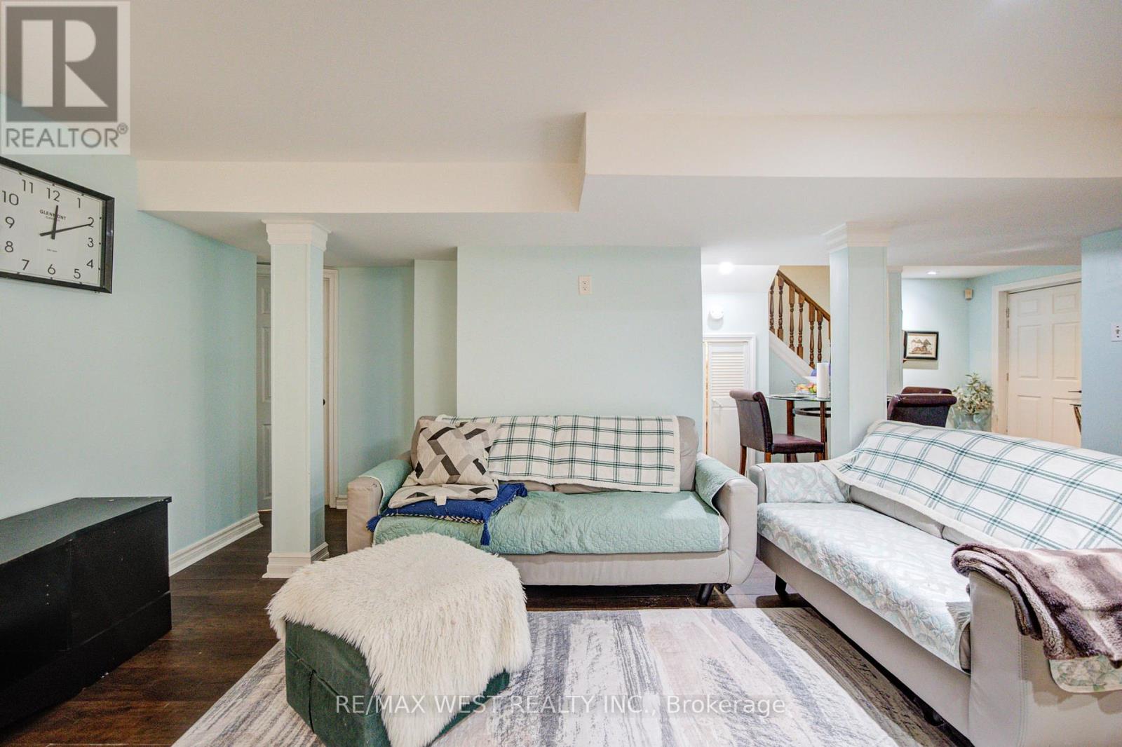 11 DANILACK COURT - 25