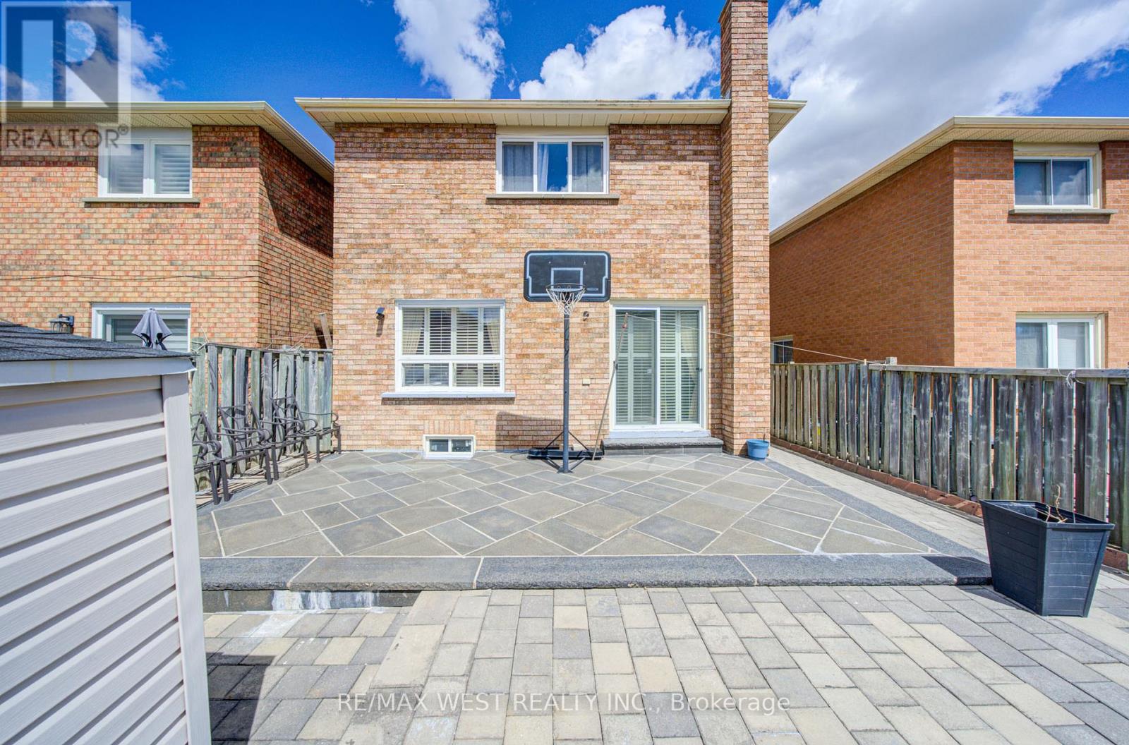 11 DANILACK COURT - 29