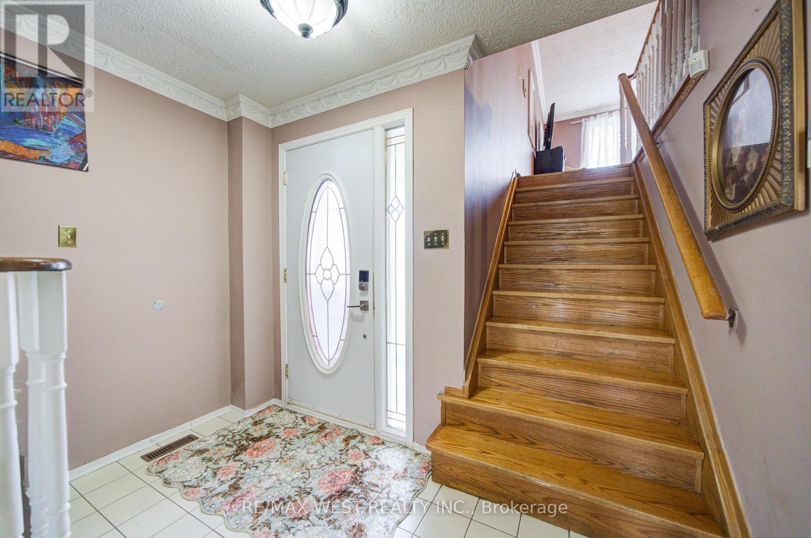 11 DANILACK COURT - 4