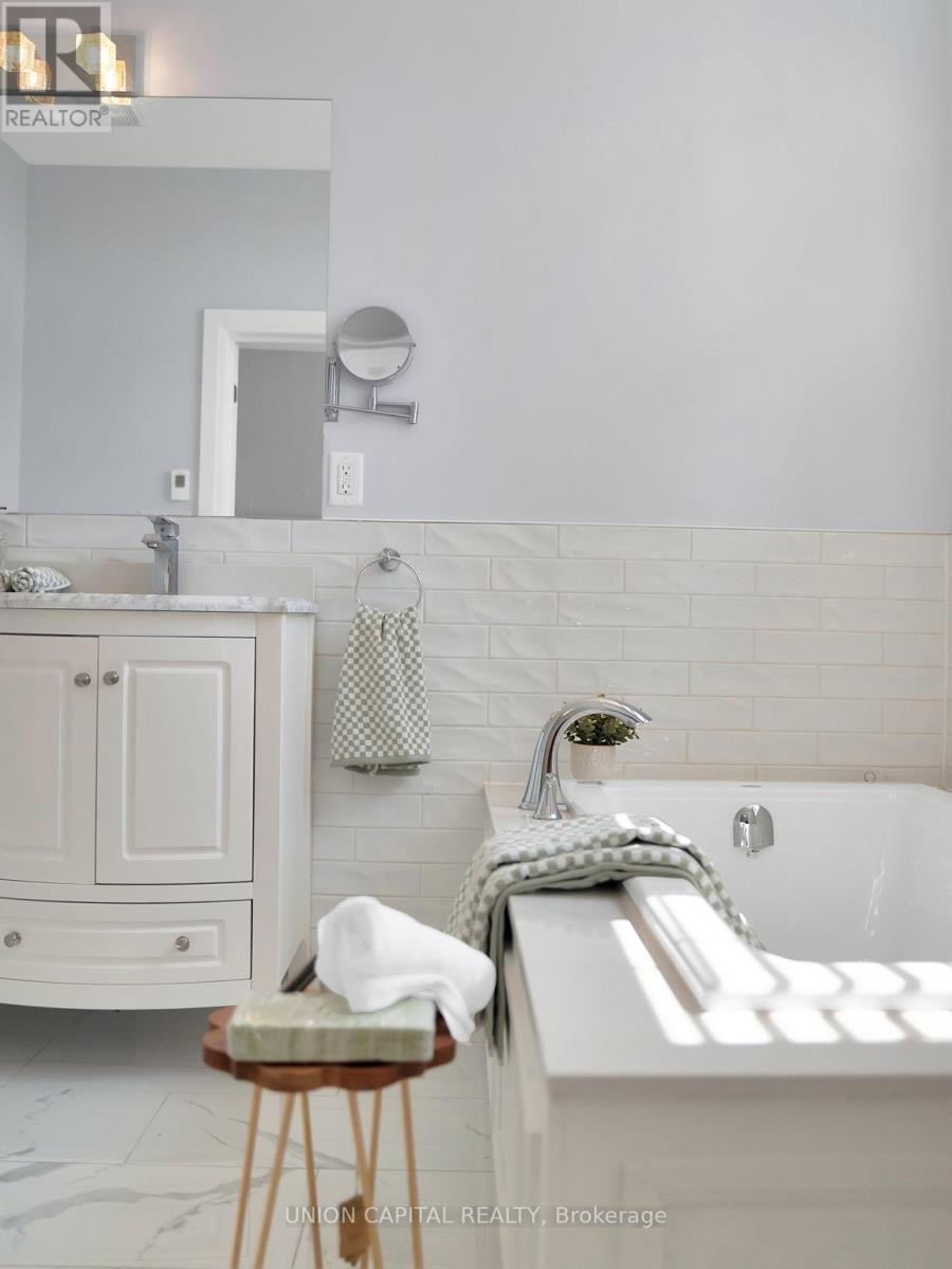 99A LEYTON AVENUE - 26