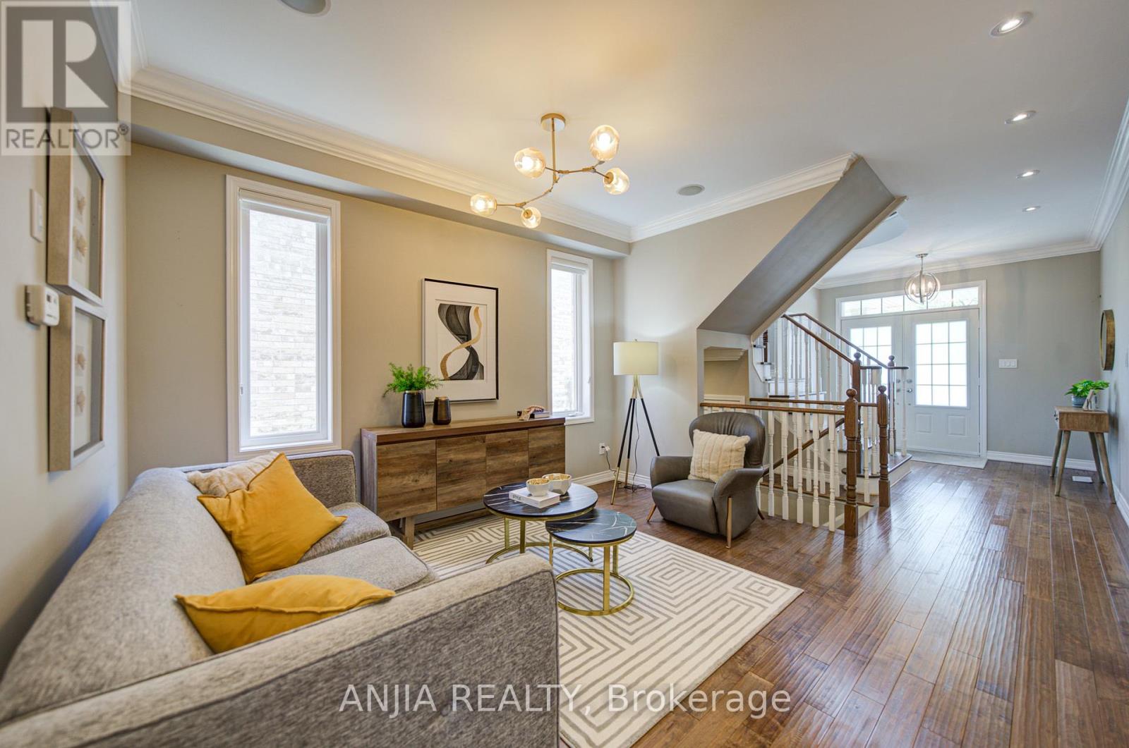 56 STOCKELL CRESCENT - 10