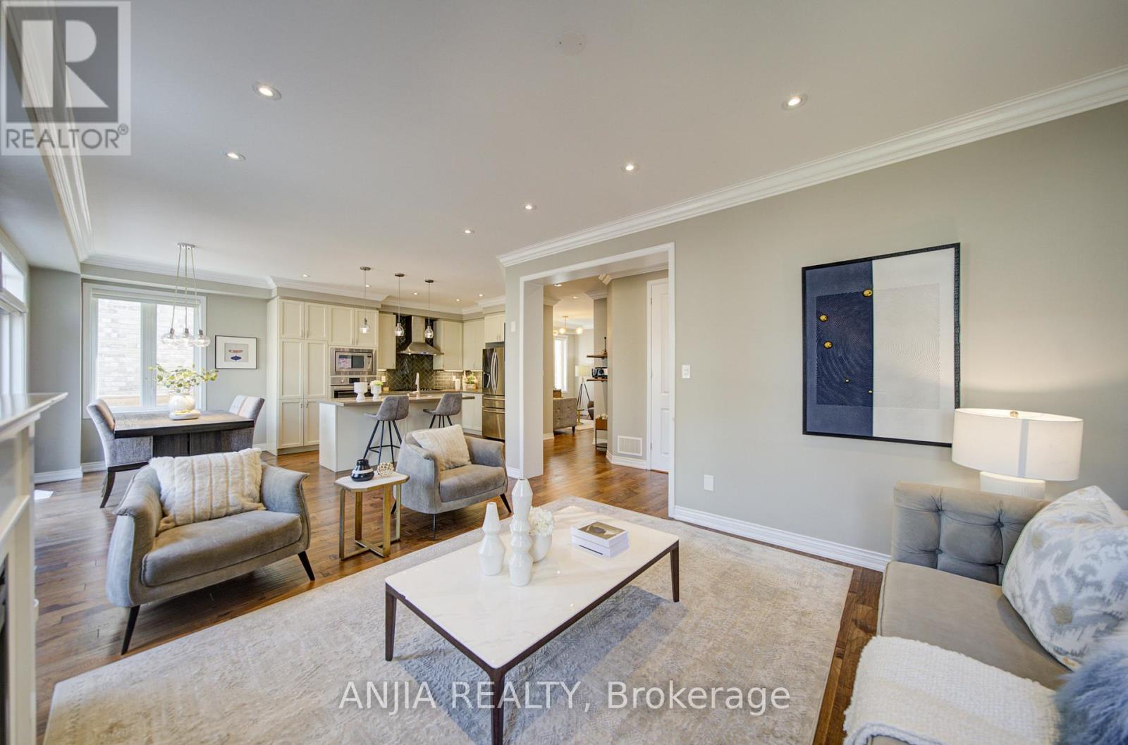 56 STOCKELL CRESCENT - 15
