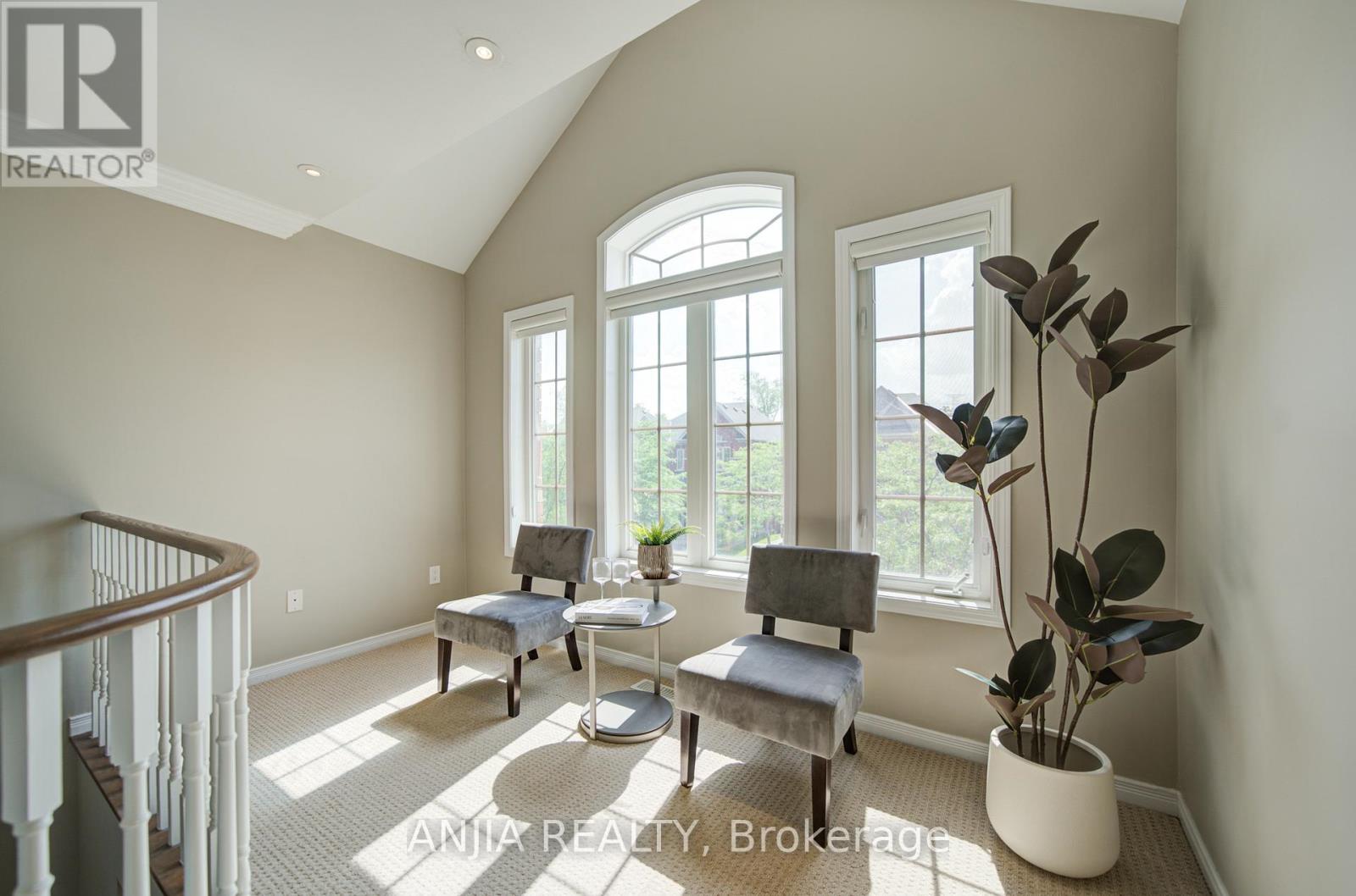 56 STOCKELL CRESCENT - 27