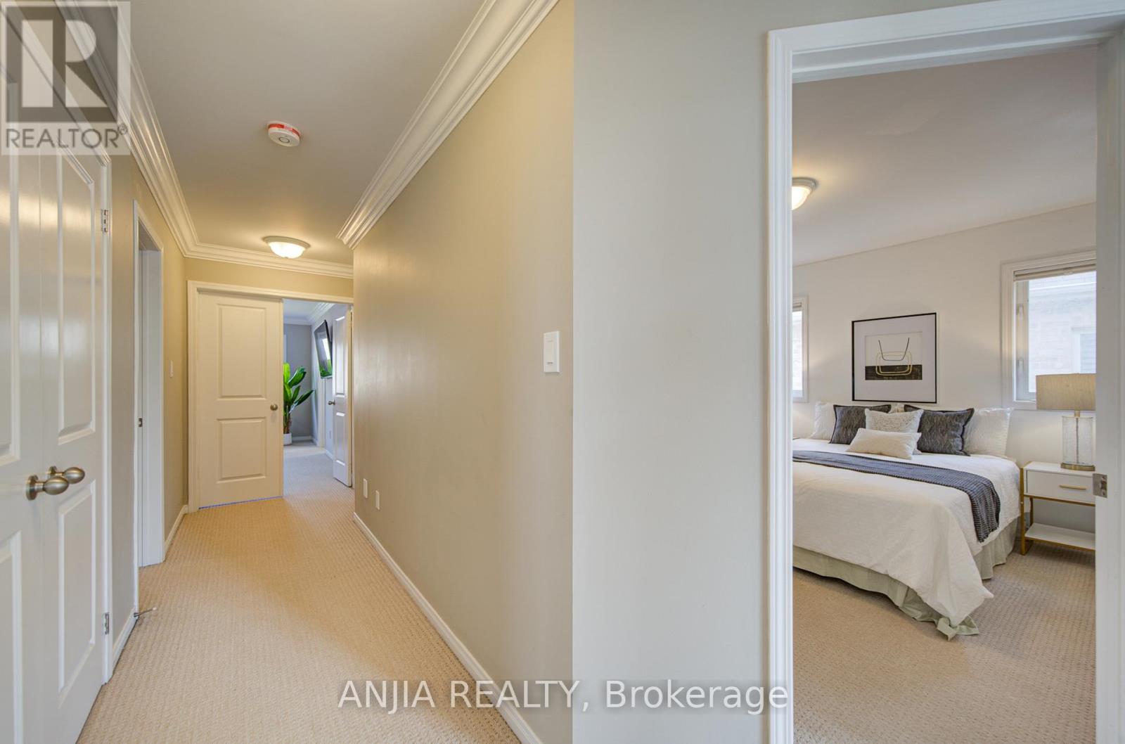 56 STOCKELL CRESCENT - 29