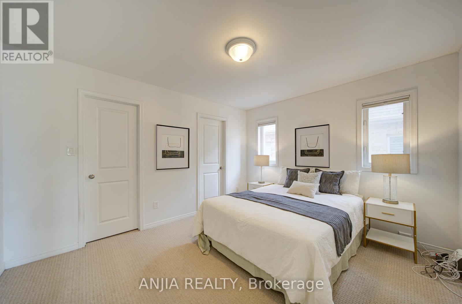 56 STOCKELL CRESCENT - 38