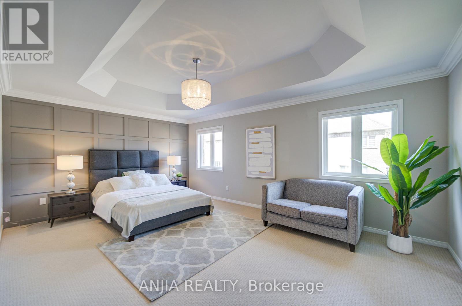 56 STOCKELL CRESCENT - 41