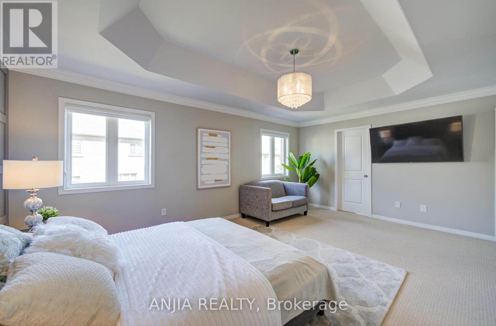 56 STOCKELL CRESCENT - 42